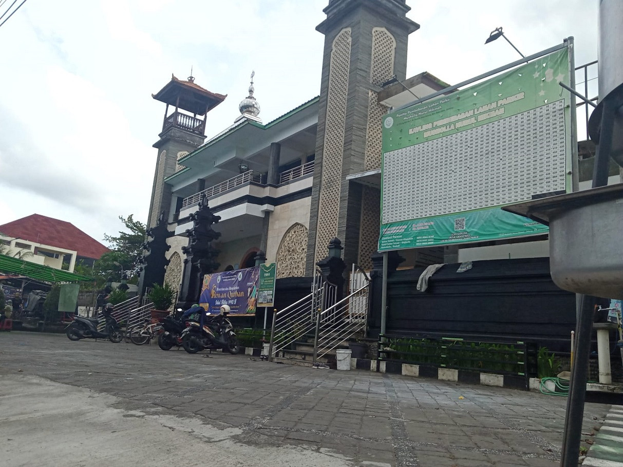 Mushola Badrun Nurul Hikmah: Tempat Berkumpul yang Menyatu dengan Alam Cilacap